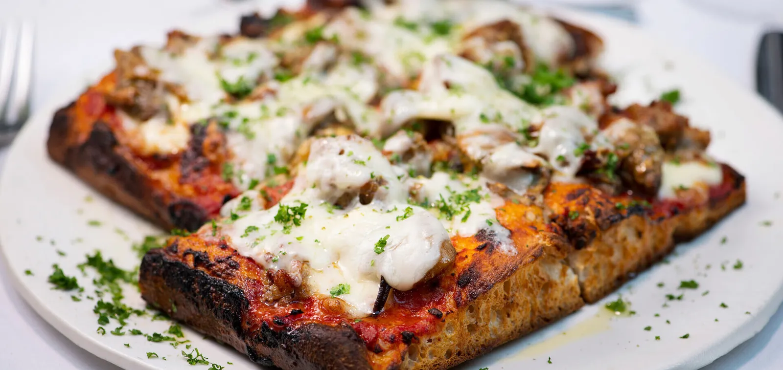 Kuva menusta: Pizza in teglia ja supplì